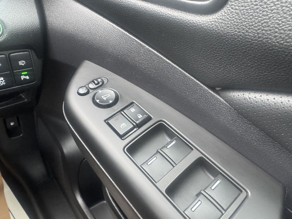 Used Honda CR-V 2017 for sale - 76470516: Photo 27