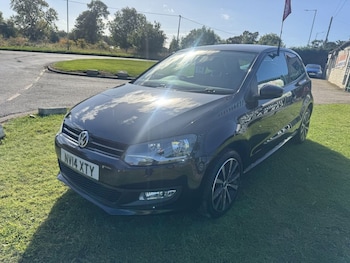 Used Volkswagen Polo 2014 for sale - 76010334: Photo
