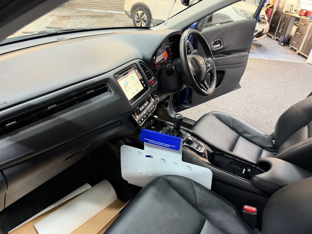 Used Honda HR-V 2018 for sale - 76910459: Photo 10