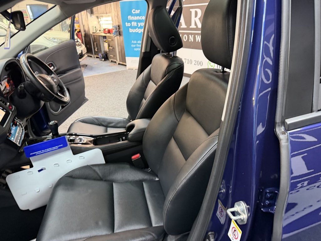 Used Honda HR-V 2018 for sale - 76910459: Photo 11