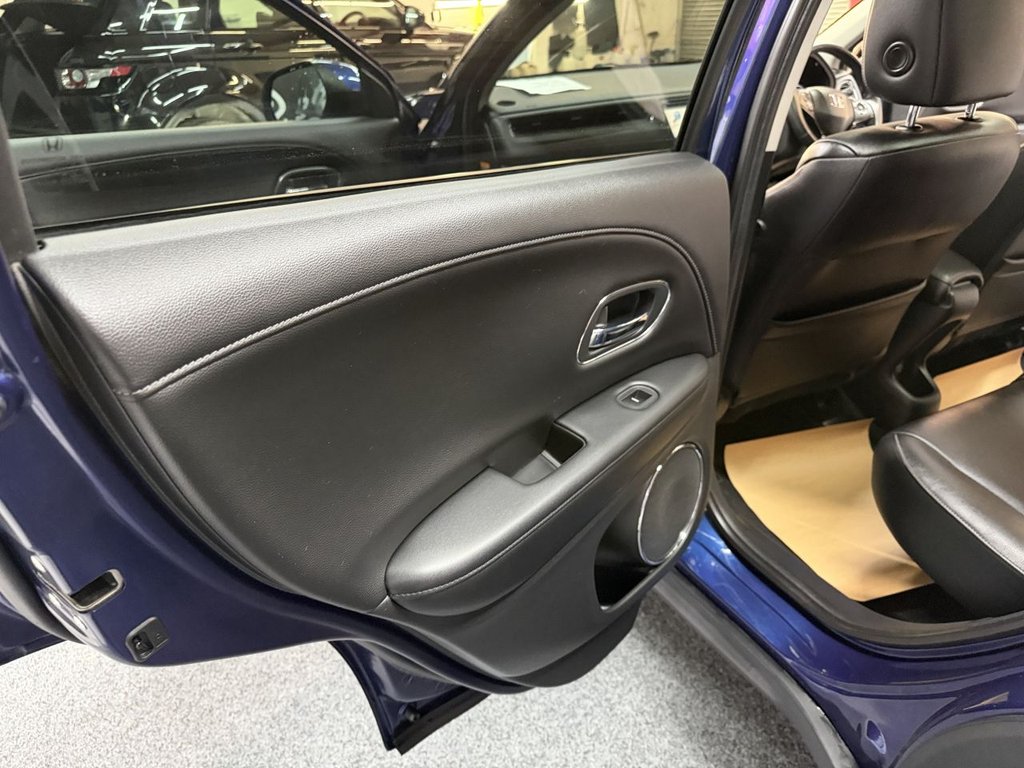 Used Honda HR-V 2018 for sale - 76910459: Photo 13