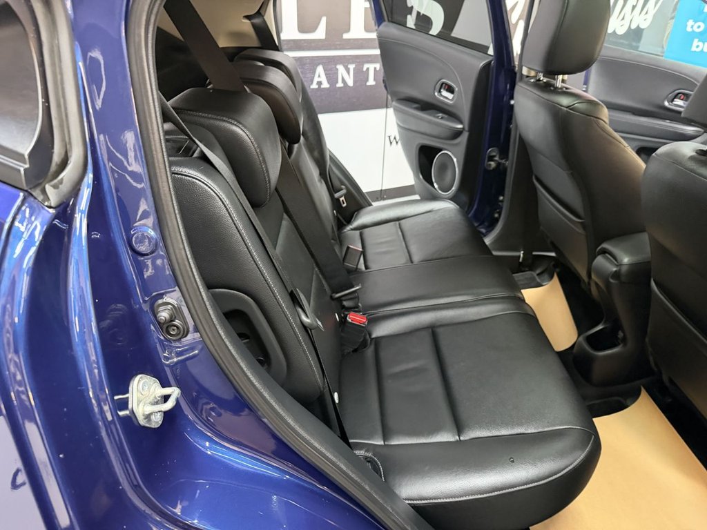 Used Honda HR-V 2018 for sale - 76910459: Photo 15