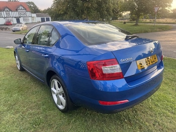Used Skoda Octavia 2015 for sale - 75444197: Photo