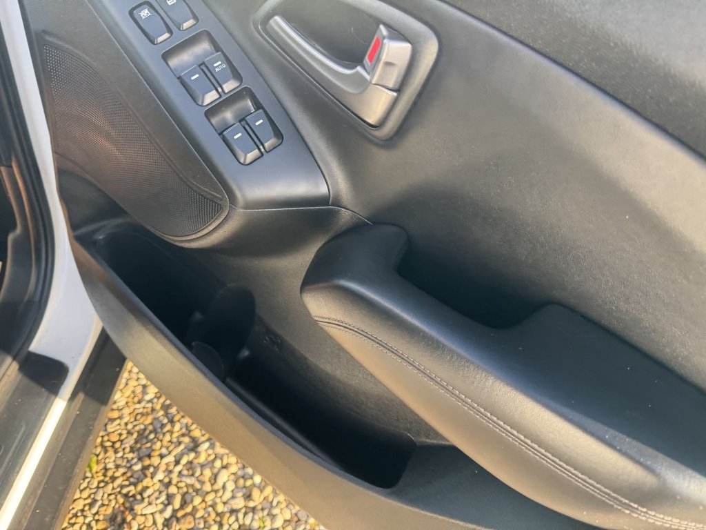 Used Hyundai Ix35 2015 for sale - 76582294: Photo 23