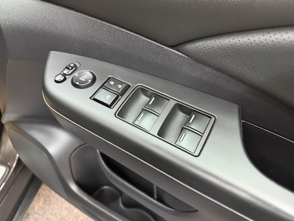 Used Honda CR-V 2017 for sale - 76910472: Photo 28