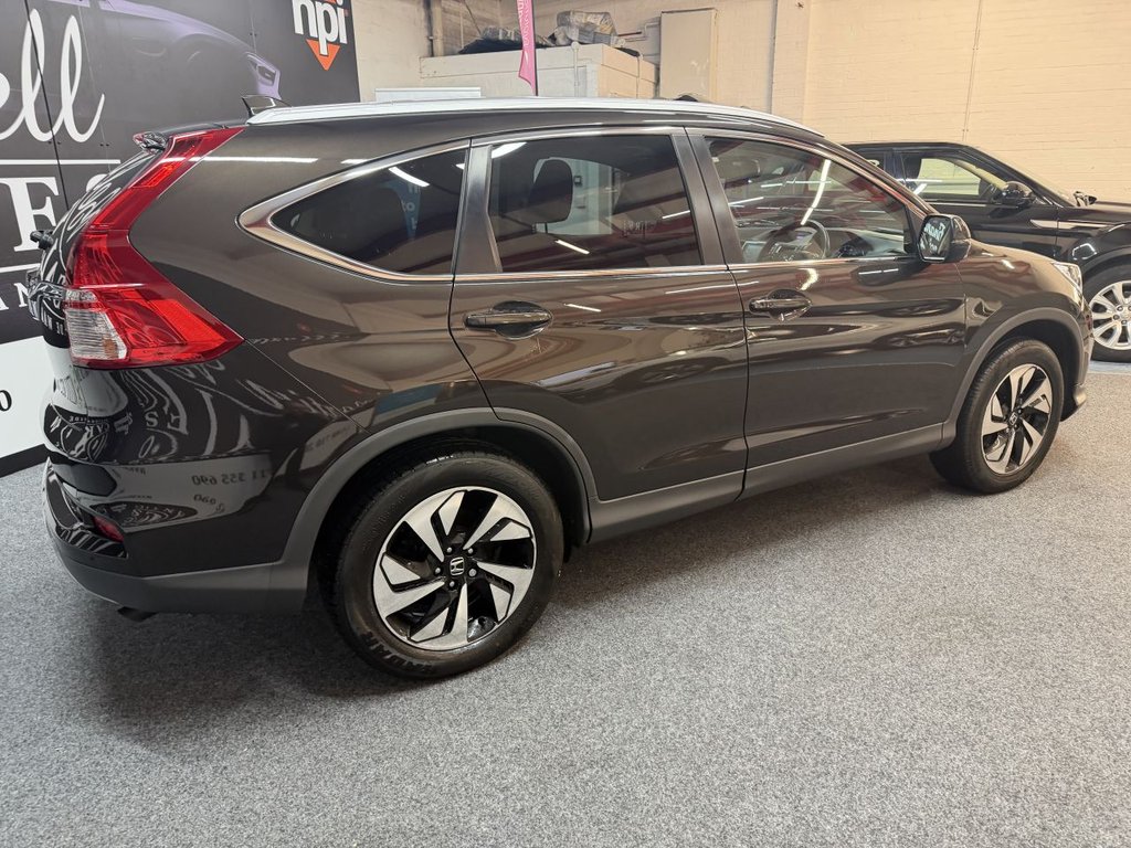 Used Honda CR-V 2017 for sale - 76910472: Photo 4