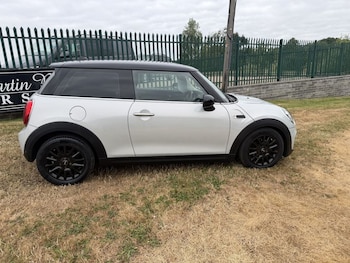 Used MINI Hatch 2018 for sale - 79276559: Photo