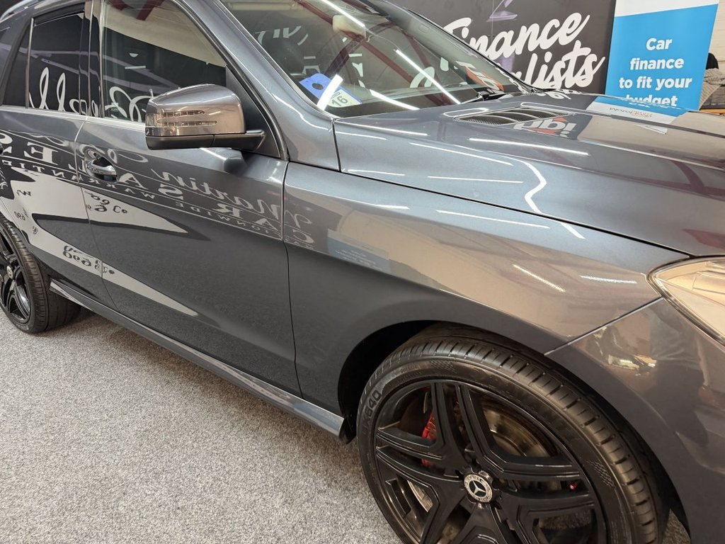 Used Mercedes-Benz M Class 2012 for sale - 76973768: Photo 12