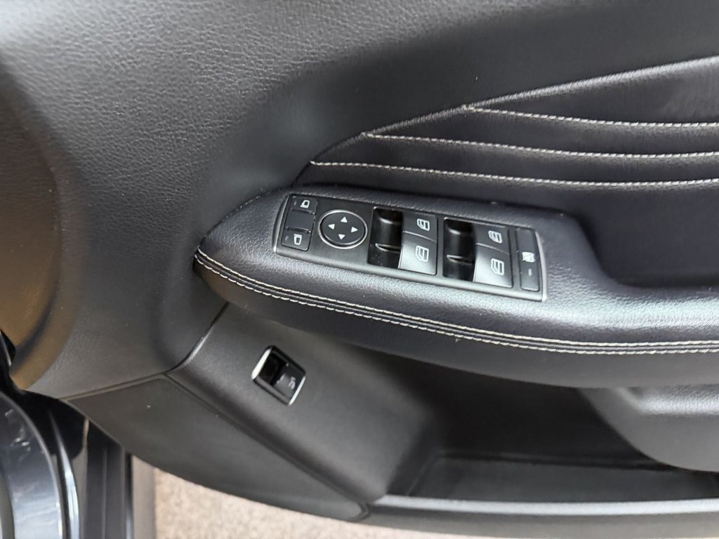 Used Mercedes-Benz M Class 2012 for sale - 76973768: Photo 25