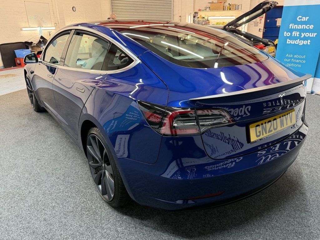 Used Tesla Model 3 2020 for sale - 77850256: Photo 2