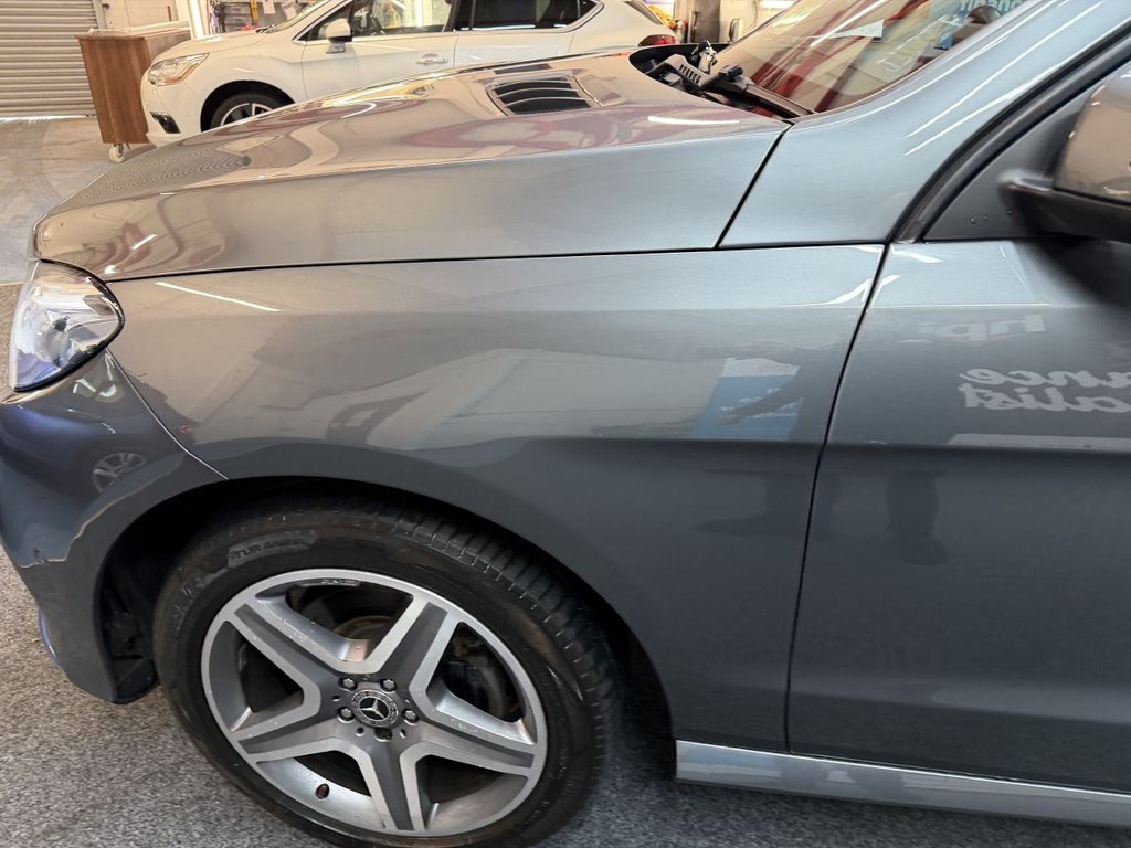 Used Mercedes-Benz GLE 2017 for sale - 76941632: Photo 32