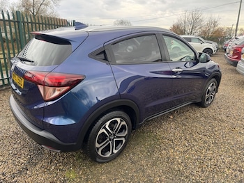 Used Honda HR-V 2018 for sale - 76396497: Photo