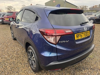 Used Honda HR-V 2018 for sale - 76396497: Photo