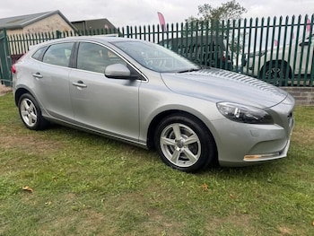 Volvo - V40