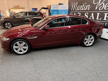Used Jaguar XE 2016 for sale - 79777432: Photo