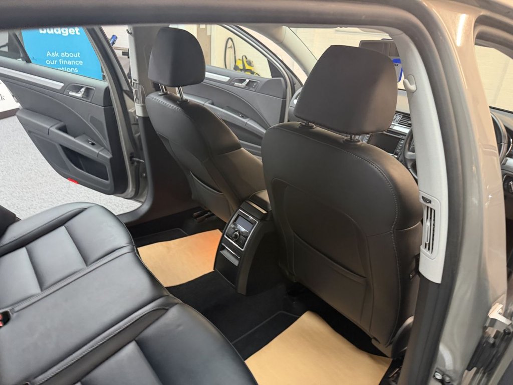 Used Skoda Superb 2014 for sale - 78200703: Photo 33