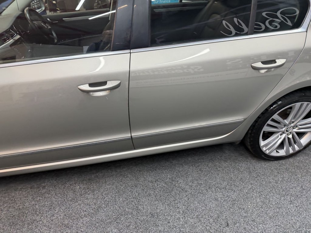 Used Skoda Superb 2014 for sale - 78200703: Photo 41