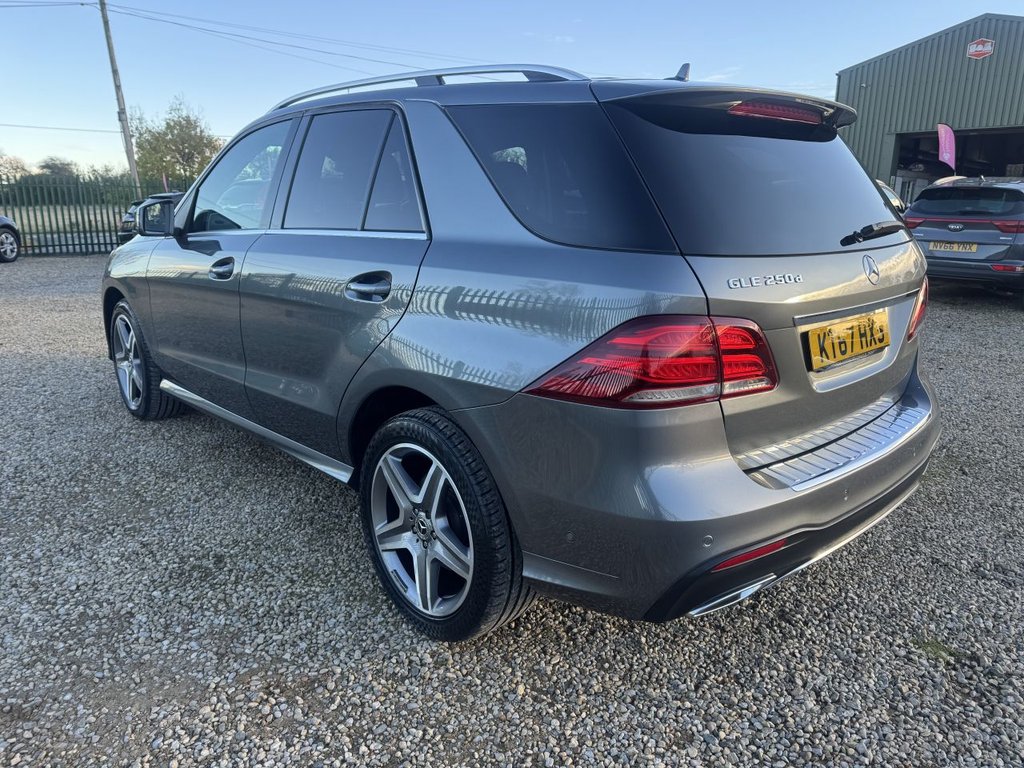 Used Mercedes-Benz GLE 2017 for sale - 76941511: Photo 4