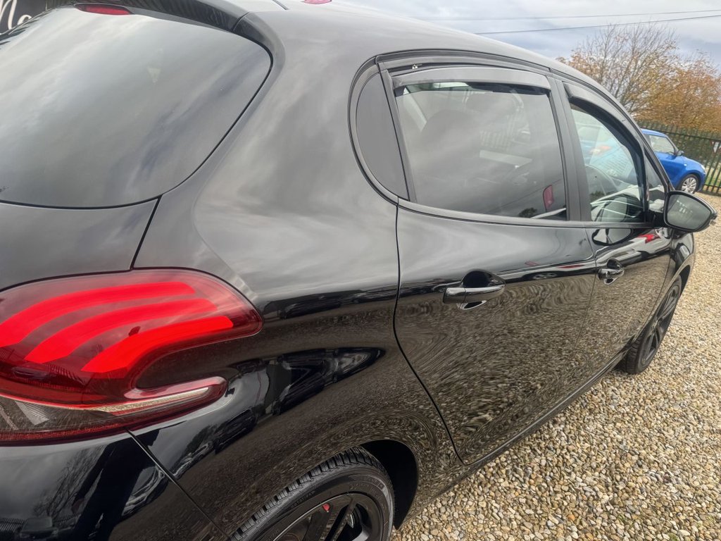 Used Peugeot 208 2019 for sale - 76333672: Photo 11