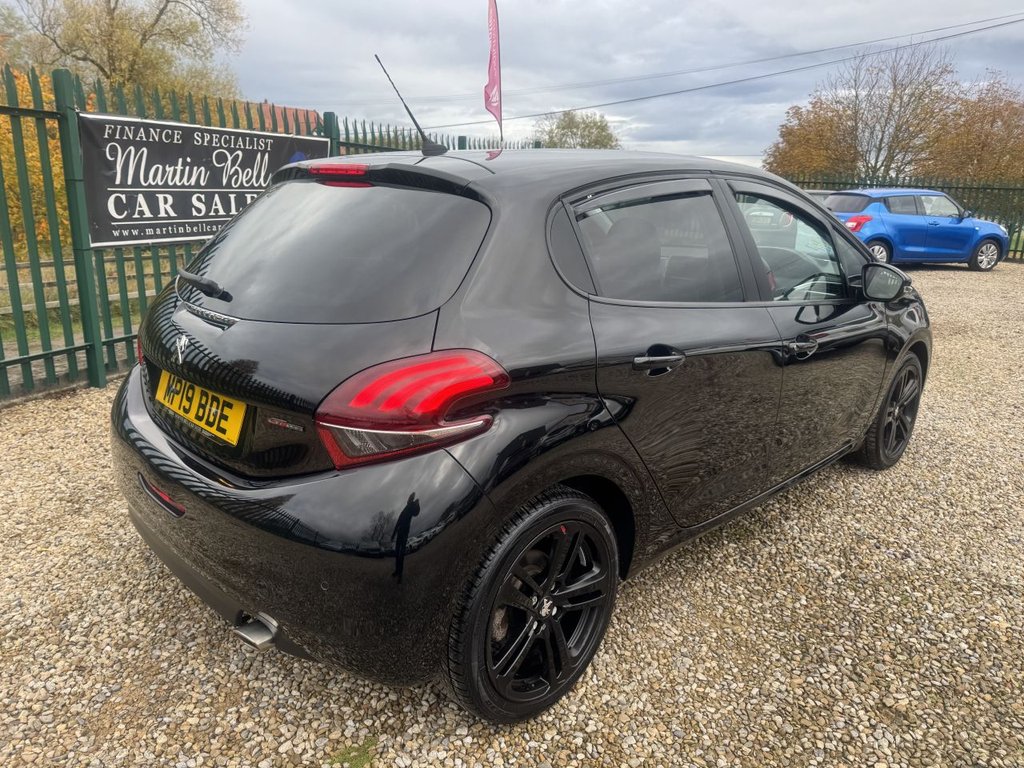 Used Peugeot 208 2019 for sale - 76333672: Photo 3