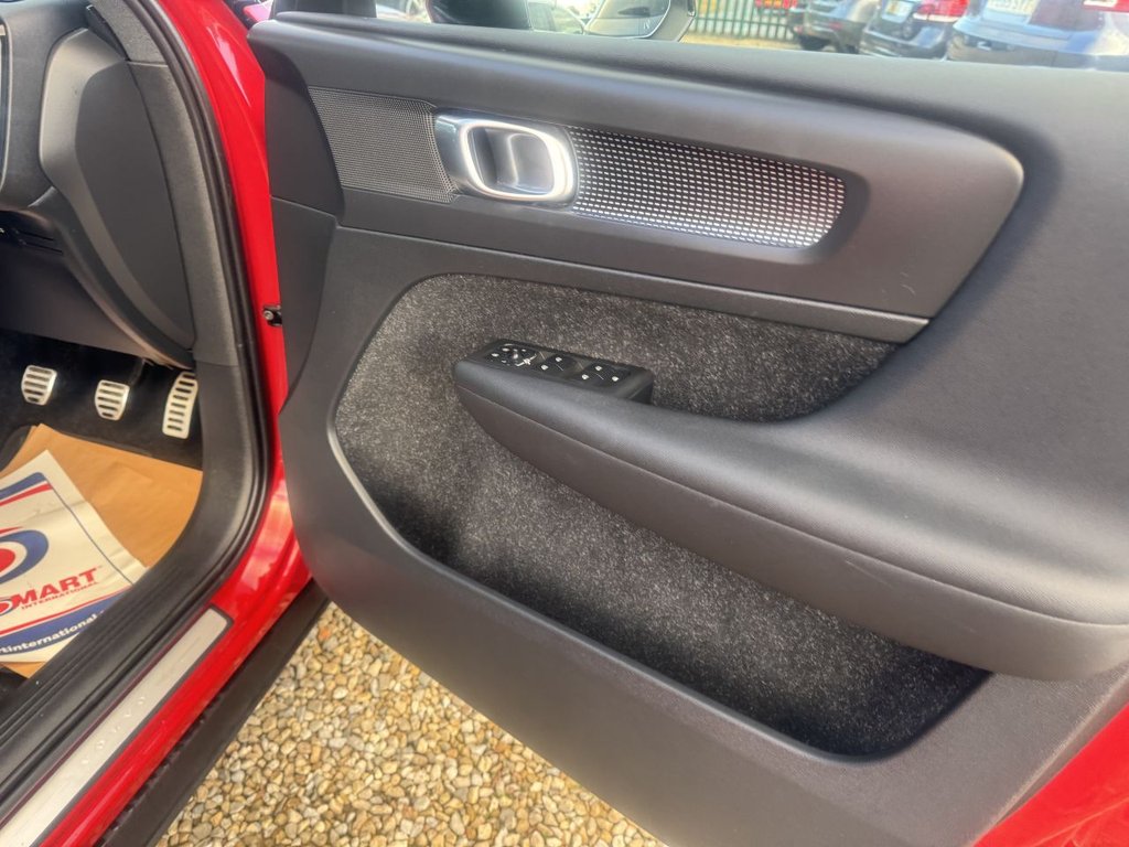 Used Volvo XC40 2020 for sale - 76535401: Photo 27