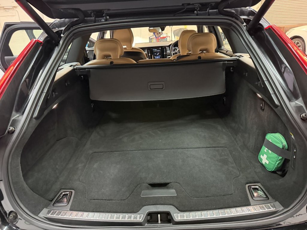 Used Volvo V90 2018 for sale - 76909863: Photo 12