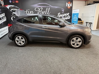 Used Honda HR-V 2016 for sale - 78518546: Photo