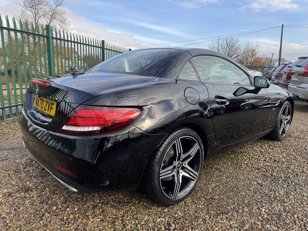 Used Mercedes-Benz SLC 2020 for sale - 76617982: Photo 2