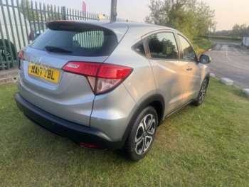 Used Honda HR-V 2017 for sale - 74947085: Photo