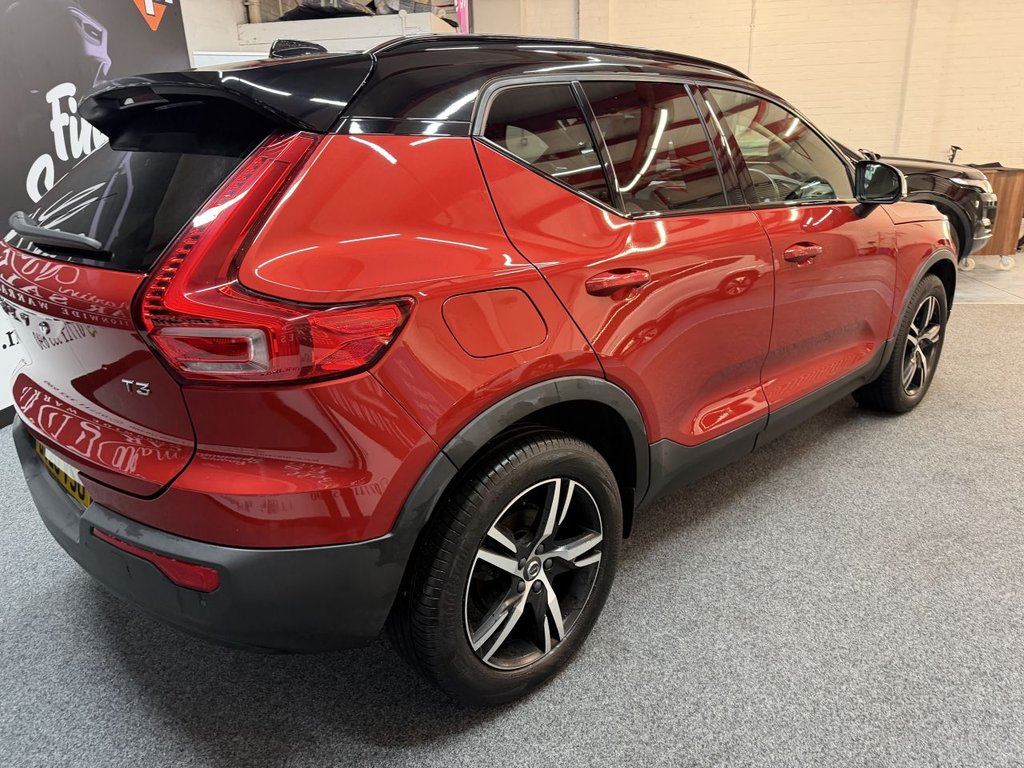 Used Volvo XC40 2020 for sale - 76973189: Photo 3