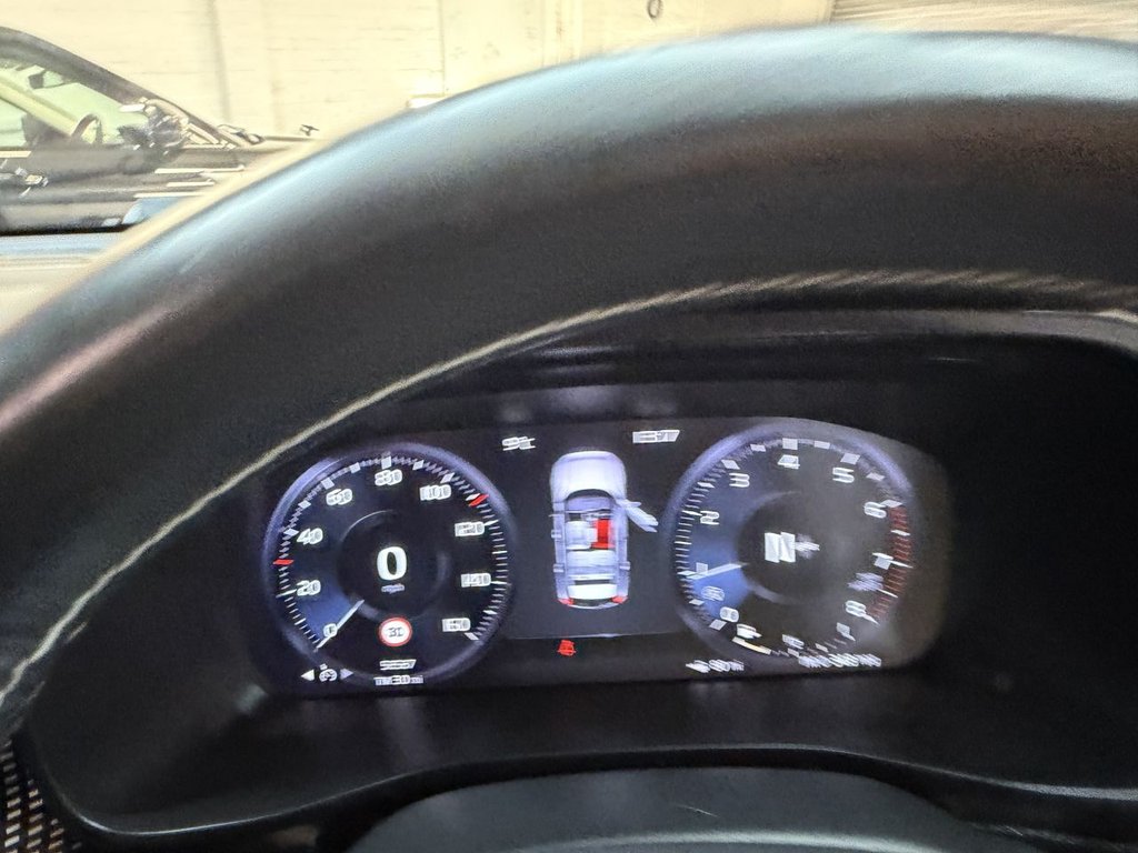 Used Volvo XC40 2020 for sale - 76973189: Photo 30