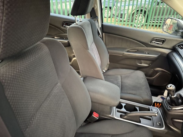 Used Honda CR-V 2015 for sale - 76203466: Photo 10