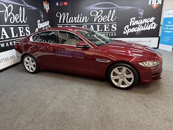 Used Jaguar XE 2016 for sale - 79493971: Photo