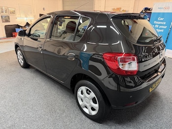 Used Dacia Sandero 2016 for sale - 78003186: Photo