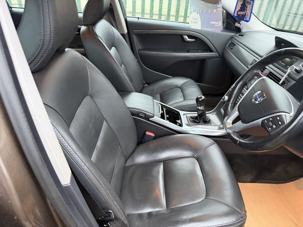 Used Volvo XC70 2014 for sale - 77037759: Photo 10