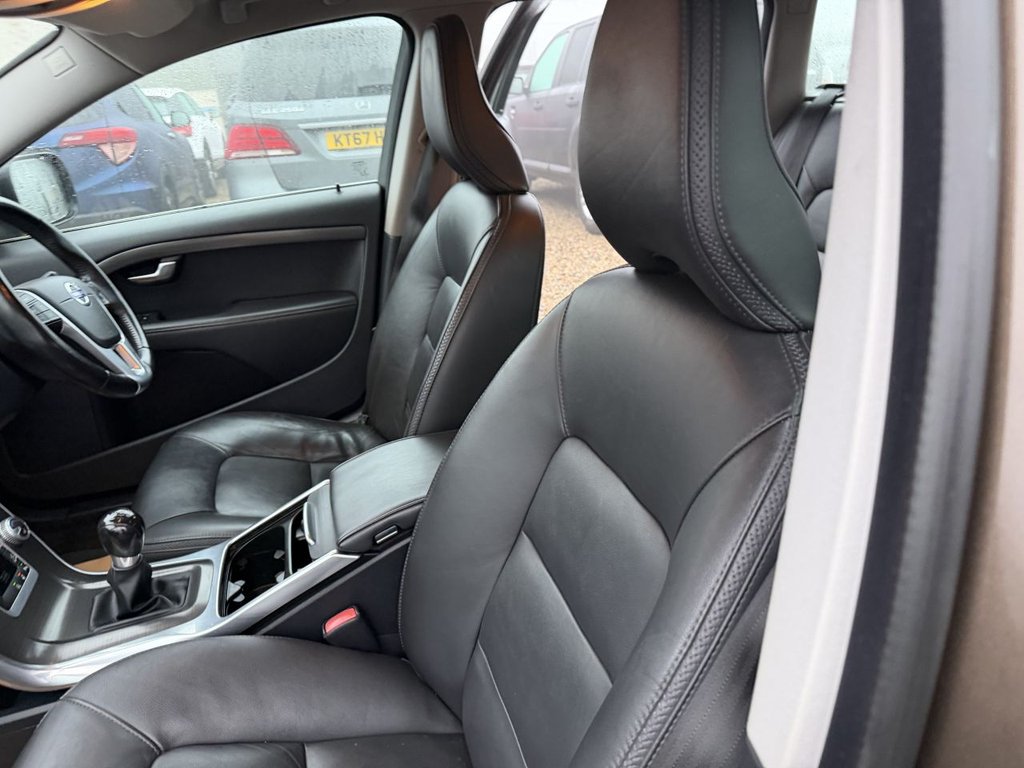 Used Volvo XC70 2014 for sale - 77037759: Photo 15