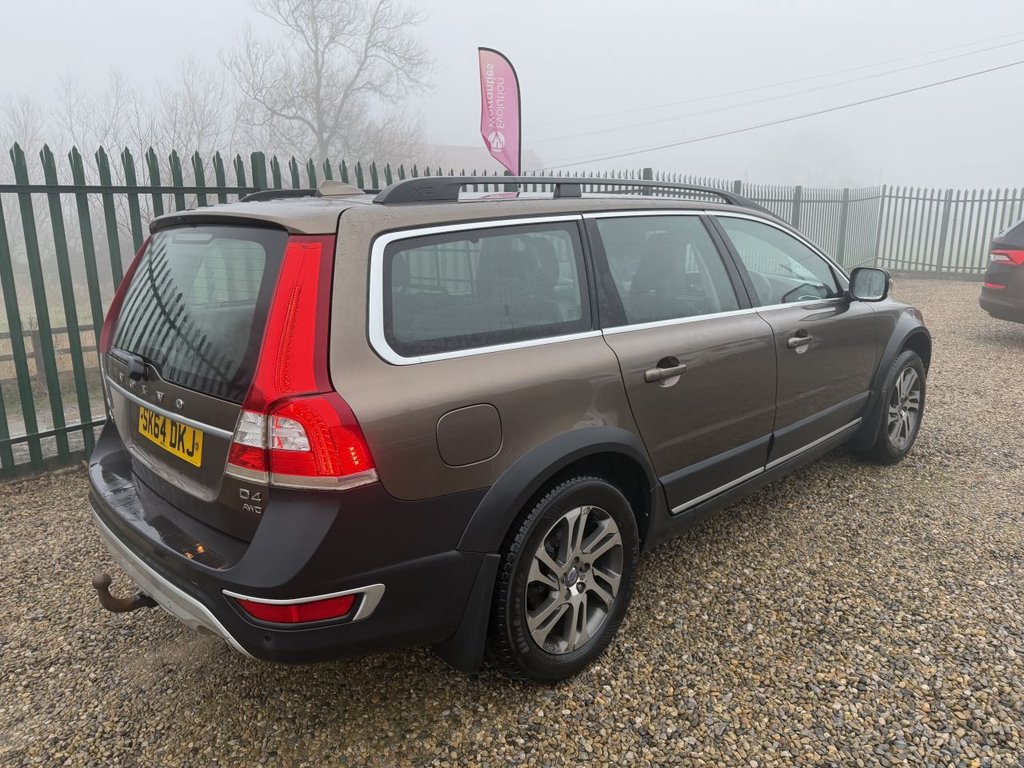 Used Volvo XC70 2014 for sale - 77037759: Photo 3