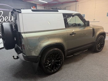 Used Land Rover Defender 2024 for sale - 78501323: Photo