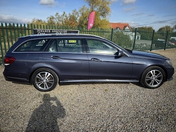 Used Mercedes-Benz E Class 2013 for sale - 76132634: Photo