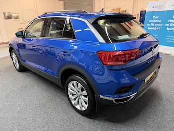 Used Volkswagen T-Roc 2020 for sale - 78241407: Photo