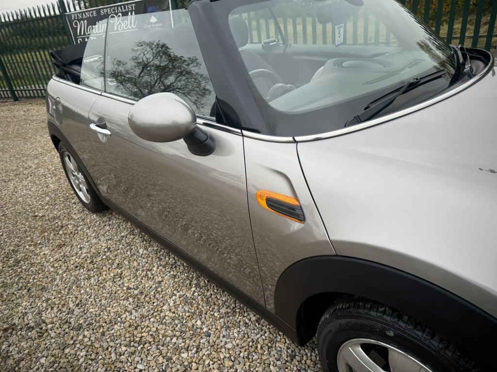 Used MINI Convertible 2017 for sale - 76235874: Photo 10