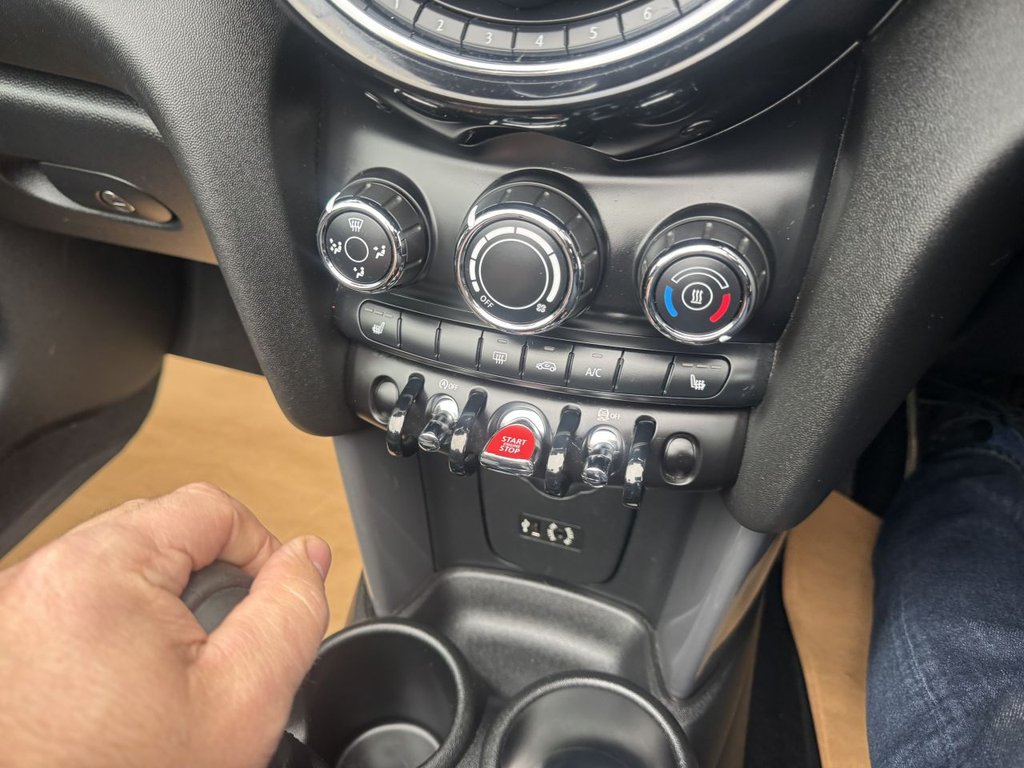 Used MINI Convertible 2017 for sale - 76235874: Photo 21