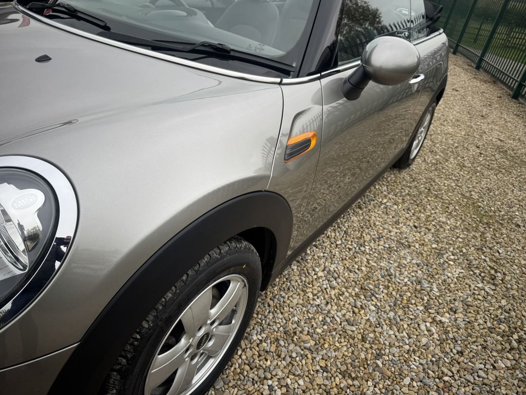 Used MINI Convertible 2017 for sale - 76235874: Photo 9