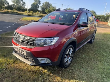 Used Dacia Sandero Stepway 2019 for sale - 75619213: Photo