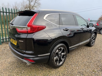 Used Honda CR-V 2019 for sale - 76617402: Photo