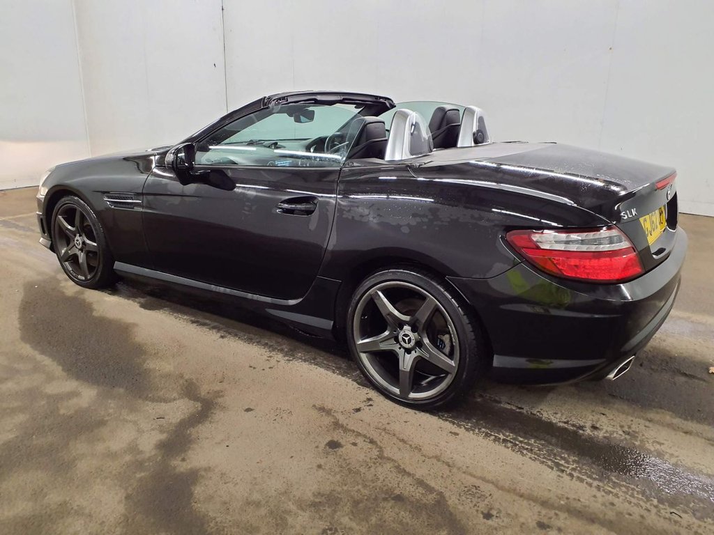 Used Mercedes-Benz SLK 2012 for sale - 77451943: Photo 5