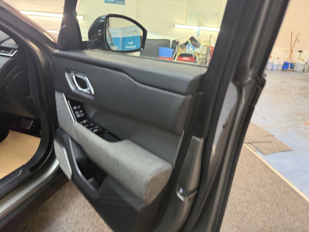 Used Land Rover Range Rover Velar 2017 for sale - 77692605: Photo 26