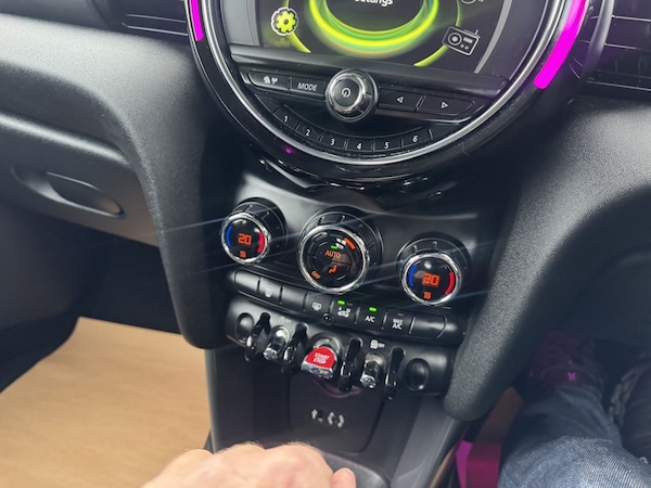 Used MINI Hatch 2015 for sale - 76333639: Photo 17