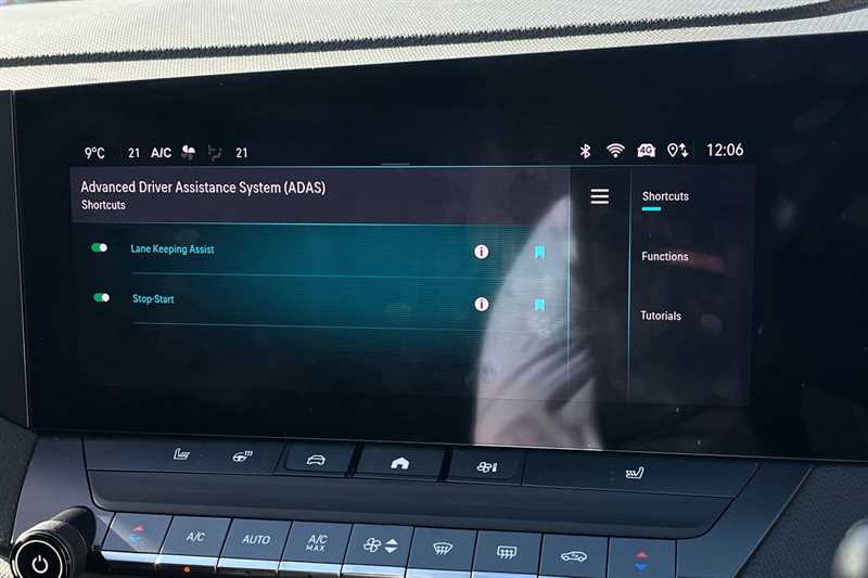 Used Vauxhall Astra 2023 for sale - 76857118: Photo 44