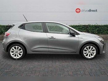 Used Renault Clio 2025 for sale - 78651557: Photo
